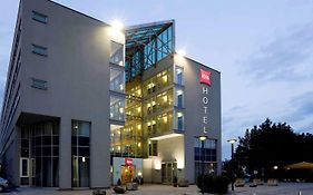 Ibis Linz